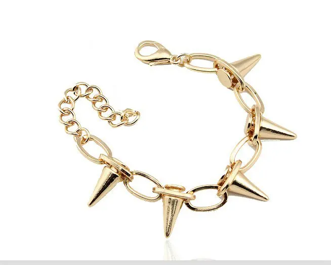 Женские вечерние браслеты в готическом панк рок стиле с золотыми заклепками и