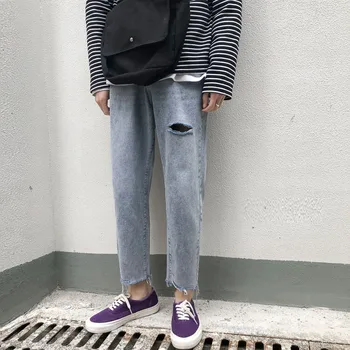 

2019 New Spring and Summer Men's Nine Points Pants Korean version of the Trend Male Pants Broken Hole Raw Quilt Pants