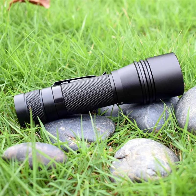 

CLAITE T6 10W Portable 600lm 200m 18650 Battery 5 Modes IP66 Waterproof LED Flashlight Detector Torch Bicycle Camping Hunting