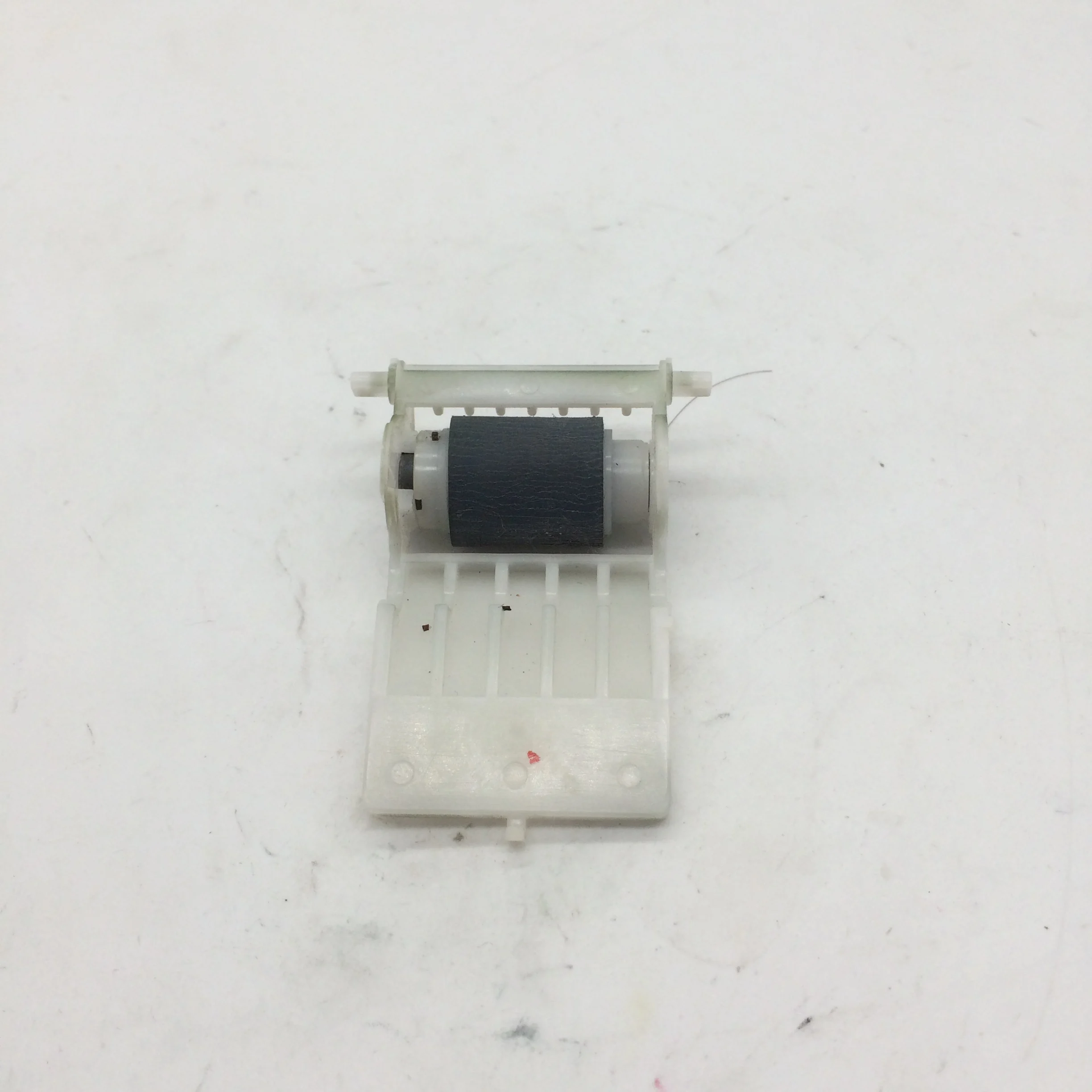 1529149 SUB ASSY пикап-ролик для принтера Epson T1100 B1100 L1300 1410 1390 1900 L1800 1400 1430 ME1100 R1800 2000 |