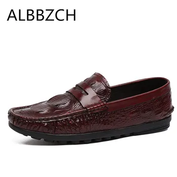 

Men loafer genuine leather casual shoes round toe slip on luxury embossed leather business leisure shoes daily office work shoes