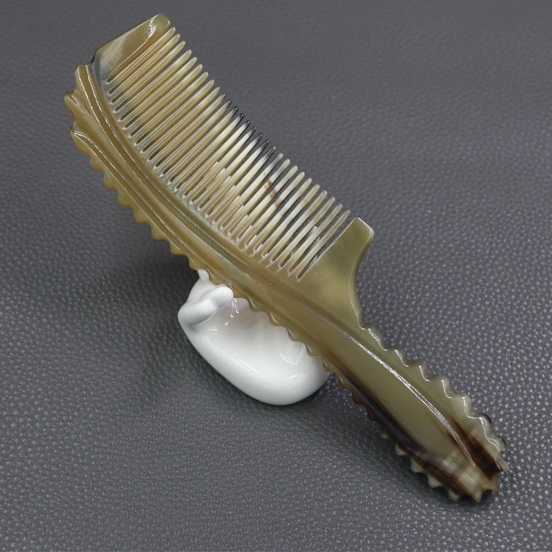 

7.87 Inch Natural Tibetan Plateau Yak Horn Comb Round Handles Fine Tooth Comb Anti-Static Hair Massage Brush