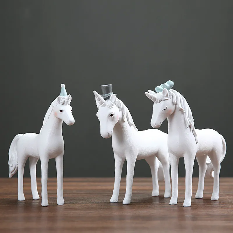 

Scandinavian Style Creative Resin Handicraft Gift Furnishings Lovely Unicorn Home Decor Furnishings Nordic Unicorn Figure Statue