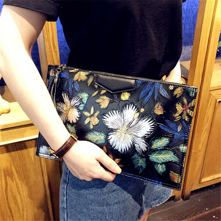 

Elegantly Vintage Women Shoulder Bag Female Portable Totes for Daily Business All-Purpose High Quality Handbag