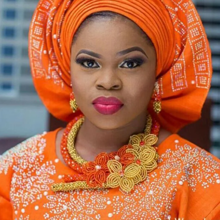 Изящные оранжевый и золотой африканском стиле Свадебная вечеринка комплект ювелирных изделий цветок заявление в нигерийском стиле Бусины ... Изящные оранжевый и золотой африканском стиле Свадебная вечеринка комплект ювелирных изделий цветок заявление в нигерийском стиле Бусины ...