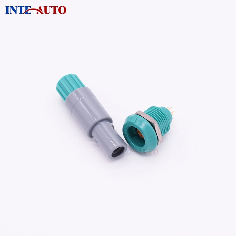 Plastic push pull connector