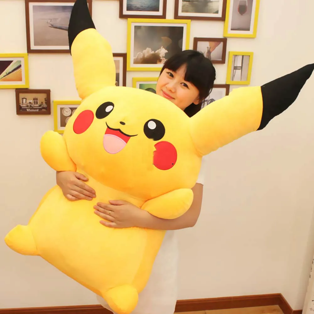 pikachu peluche gigante