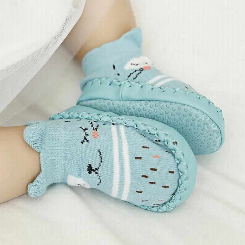 Милые детские носки с резиновой подошвой, носки-тапочки для новорожденных на осень и весну, противоскользящая обувь, носки с мягкой подошвой, носки для младенцев - Цвет: sky blue