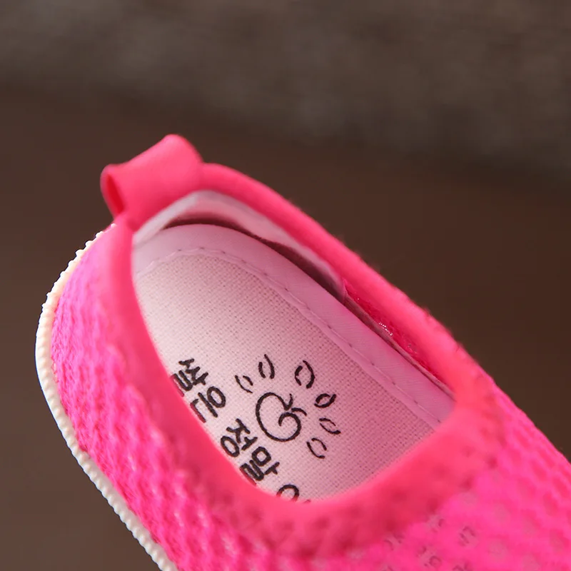 2019 الصيف الطفل حذاء كاجوال الجوف الطفل الفتيات الفتيان حذاء طفل صغير في الهواء الطلق الرياضة تنفس الراحة الاطفال شبكة الأحذية