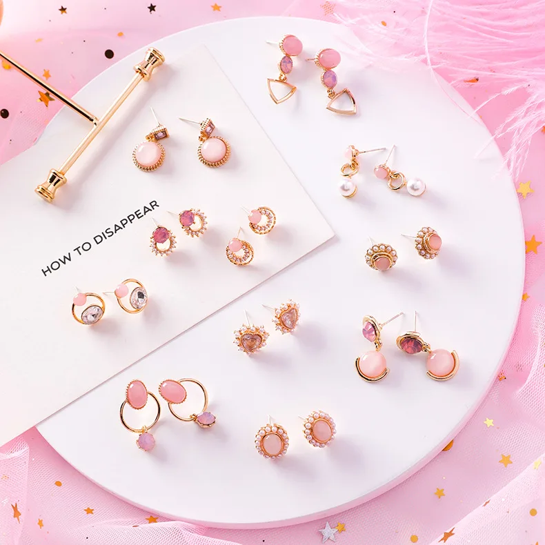 

2019 Fashion Women's Imitation Pearl With Stud Earrings For Boho Jewelry Female Korean Geometric Heart Earings Vintage Bohemian