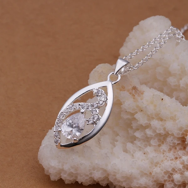 Wholesale fashion jewelry Necklace , 925 Silver Necklace . Nice Jewelry