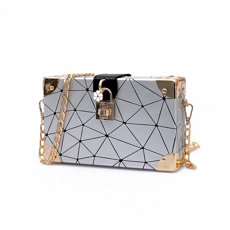 

2018 new lock chain small square bag personality geometric pattern shoulder bag diagonal cross bag clutch bag