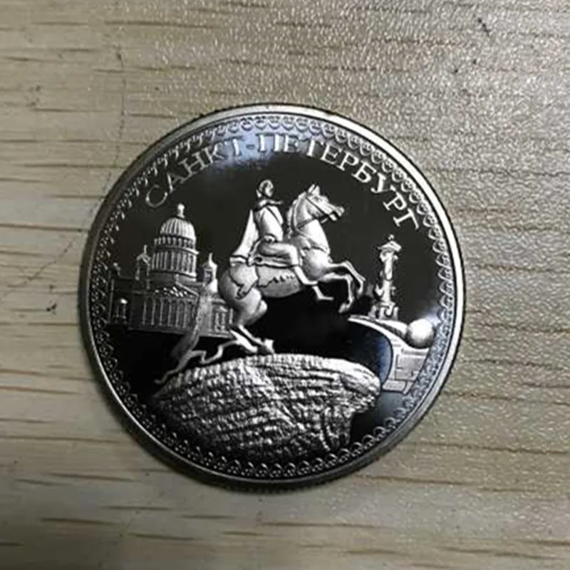 1PC Niue 2017 Year Of The Rooster Elizabeth II Silver-plated Collection Coin CA