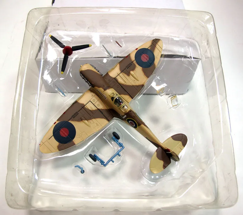 

1/72 World War II British flamethrower BR321 model Alloy model