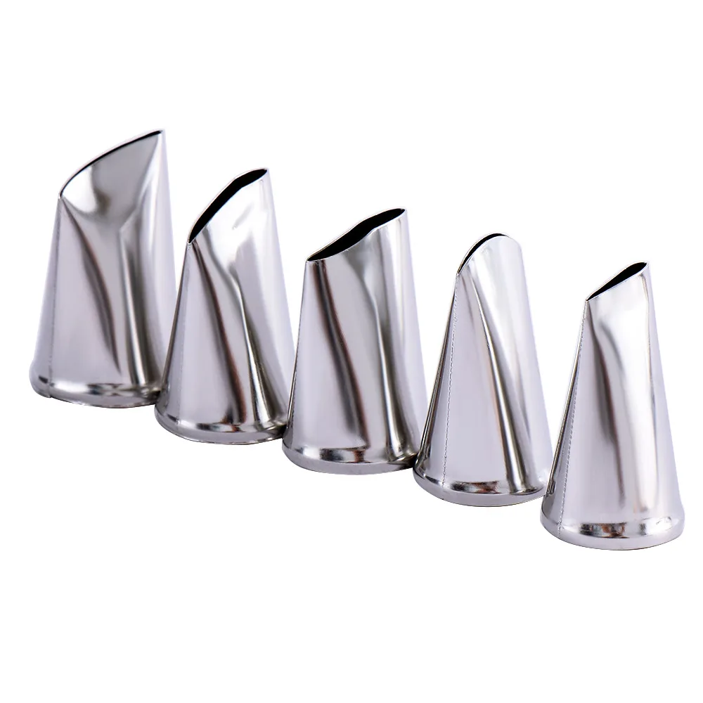 5pcs/set Cake Decorating Tips Set Cream Icing Piping Sugar craft Rose Nozzle Pastry Tools Fondant Decorating Tools 5pcs/set Cake Decorating Tips Set Cream Icing Piping Sugar craft Rose Nozzle Pastry Tools Fondant Decorating Tools