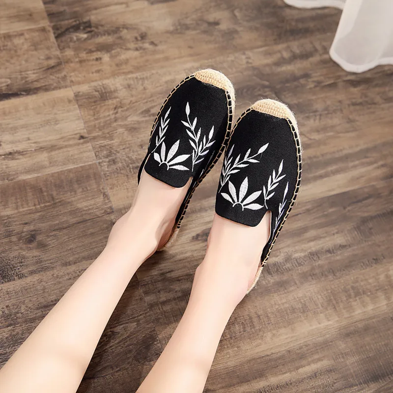 2019 Summer Women Half Slippers Embroidery Maple Leaf Cats Slide Flat Bottom Hemp Rope Weaving Fisherman Shoes Women Espadrilles (13)