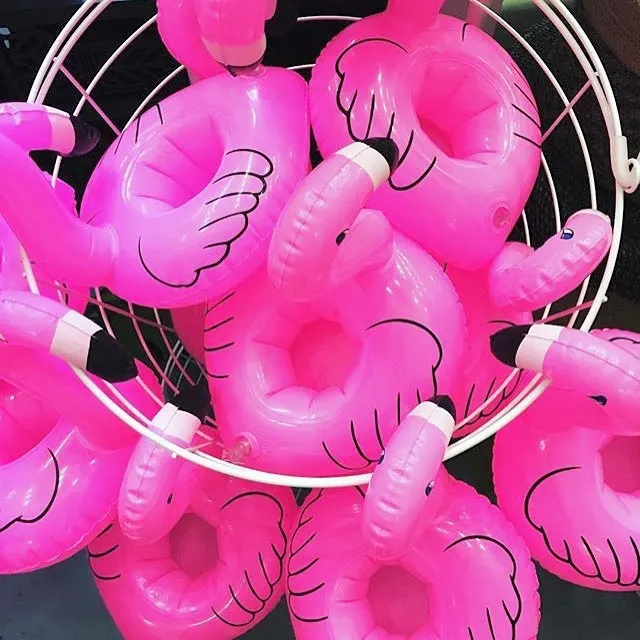 PIKAALAFAN Новый Лидер продаж Мини Розовый фламинго надувные Напитки Подстаканники плавающая игрушка бассейн вечерние для телефона чашки 1 шт