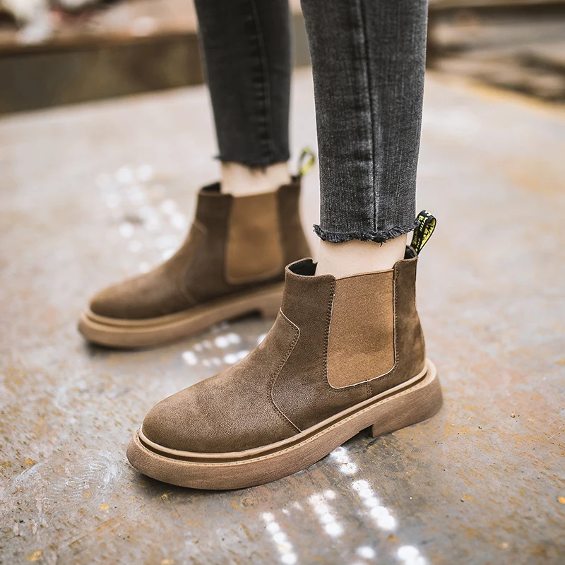

Shoe ladies winter 2018 new Joker Chelsea English wind flat bottom short tube net red Martins boots plus velvet Yasilaiy36--39