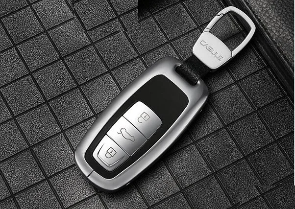 1 шт., алюминиевый сплав, чехол для автомобильных ключей, защитный чехол для ключей, для хранения, стильные автомобильные аксессуары для Audi A6 C8 A7 A8 Q8 - Название цвета: A styling Silver
