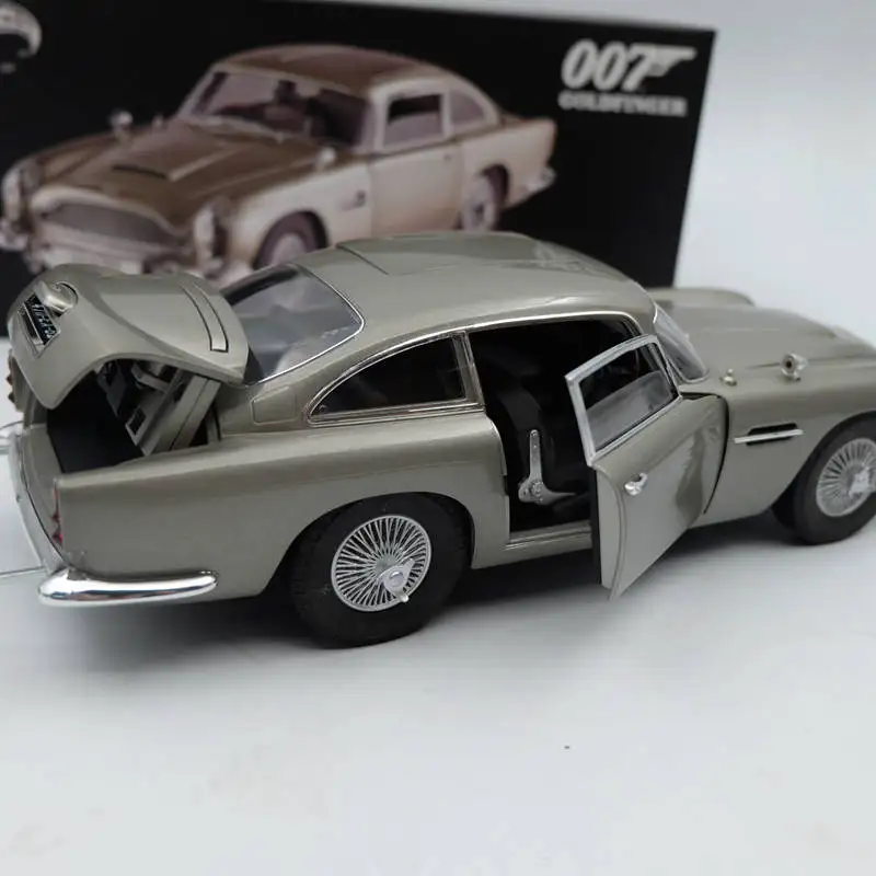 1:18 Aston Martin DB5 Goldfinger 007 Джеймс Бонд BLY20 литые игрушки модели