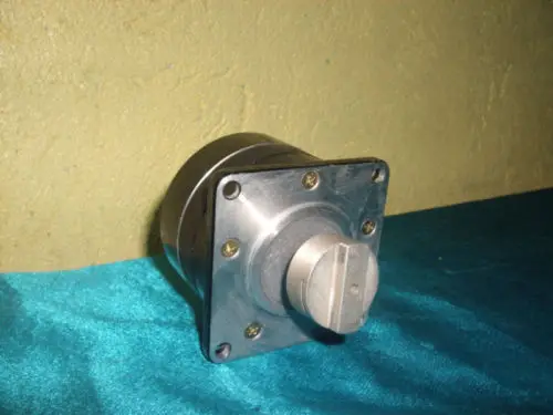 

DHL/EMS VEX-TA UPH564-A UPH564A 5 Phase Stepping Original -A1