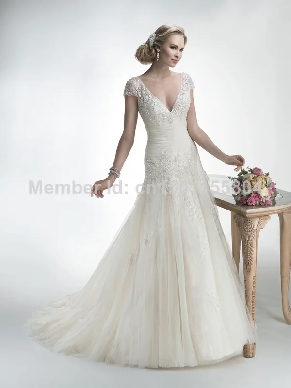 Custom V-neck Poretrait Cap Sleeve Court-Sleeve Court Train Floor-Length A-Line tulle appliques beaded Wedding gown All Size | Свадьбы и