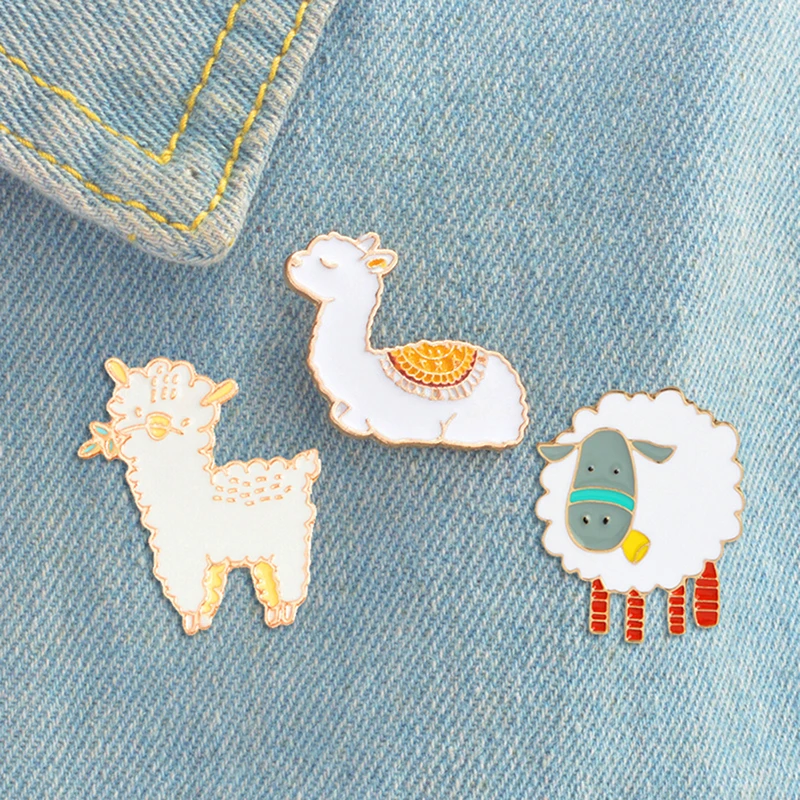 

Alpaca Pin Sheep Brooches Cartoon Cute Kawaii Animal Enamel Lapel Brooches for Women Girl Badges Coat Jacket