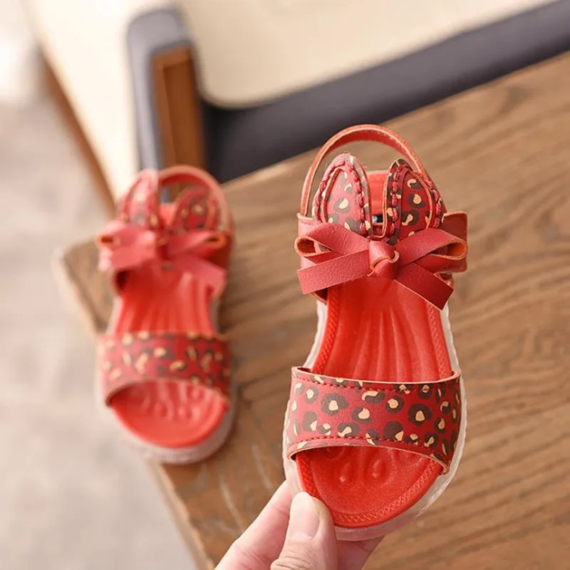 Модные сандалии для девочек; сандалии для девочек с милым бантом; обувь принцессы; сандалии-гладиаторы с вырезами; летняя детская обувь; SHE38 - Цвет: red