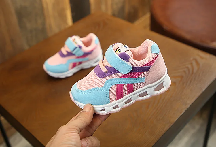 Sapatos com Luz Casuais com Luz para Meninos Novos Tênis Luminosos Crianças Brilhante Sapatos 2020 11 luz brilhante tênis crianças sapatos casuais com luz para meninos