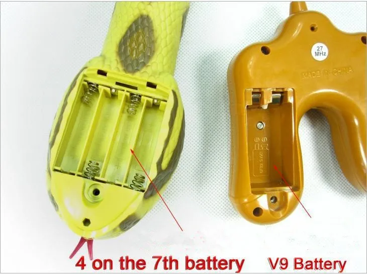 [Забавный] Моделирование электрических домашних животных дистанционное управление Музыка звук и светильник Гремучая змея игрушка RC модель хитрый шалость страшная игрушка подарок