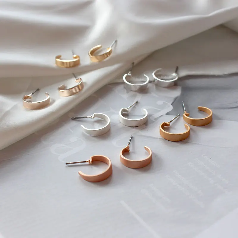 

6 pairs One card six pairs minimalist Gold earrings mini stud earrings fashion joker grind arenaceous small stud earrings suit