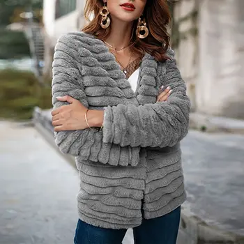 

2018 Winter Warm Fluffy Faux Fur Coat Women Long Sleeve Short Slim Outerwear