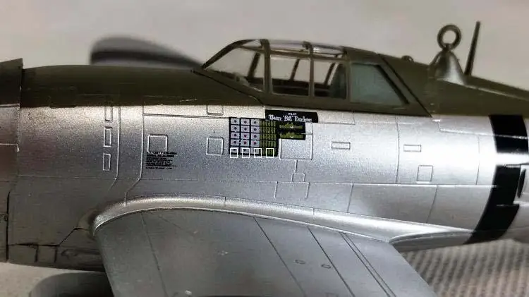 Вторую мировую войну P 47D RazorBack по Willam D духам 1943 1/72 не diecast easy model| |
