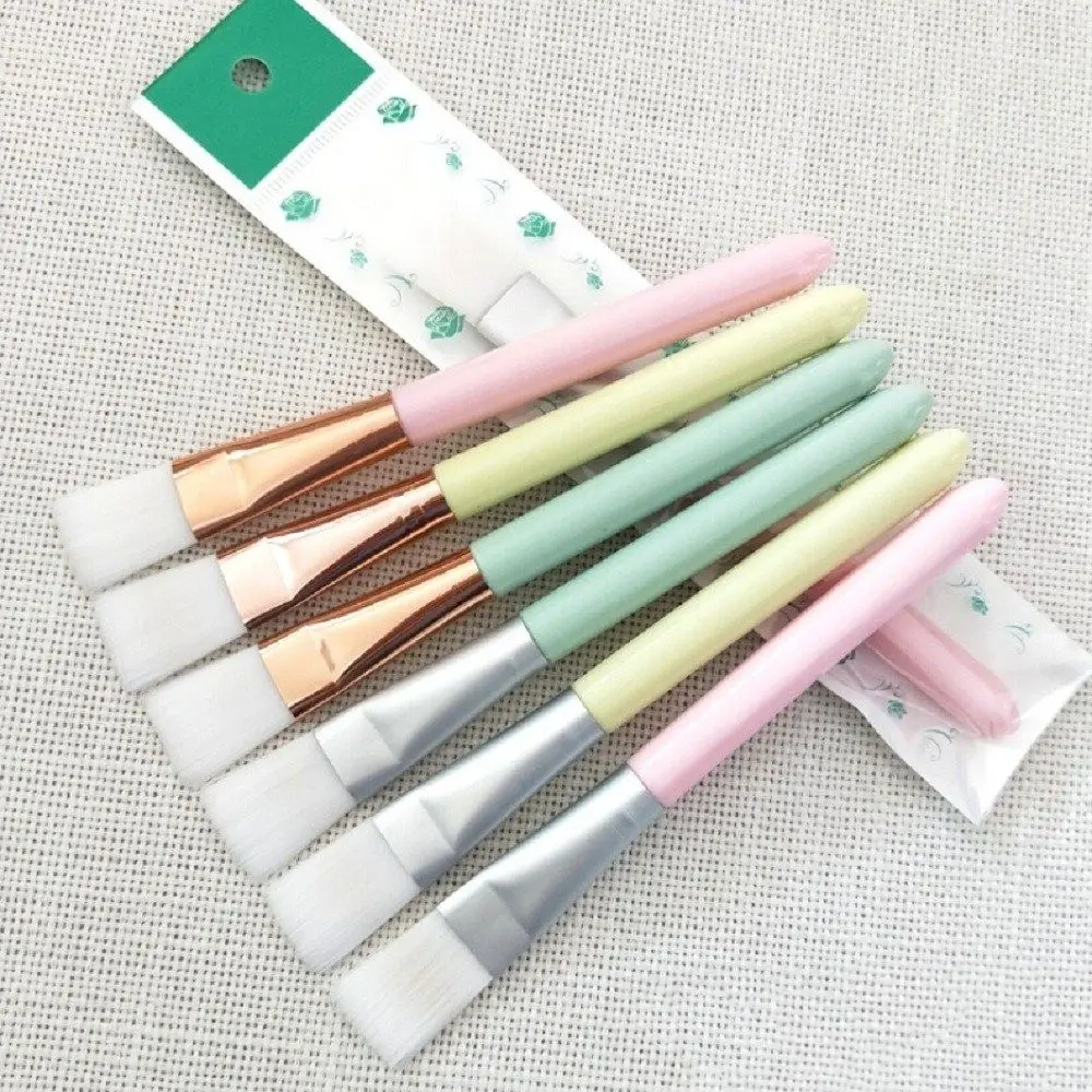 

Women Lady Girl Facial Mask Brush Face Eyes Makeup Cosmetic Beauty Soft Concealer Brush High Quality Makeup Tools