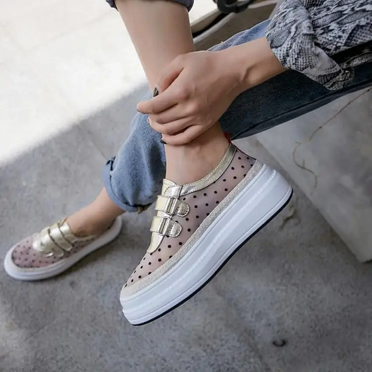 

Breathable Dot Mesh Upper Korean Style Women Shoes Gold Silver Two Hook Loop Buckle Zapatos De Mujer Platform Ladies Shoes Brand