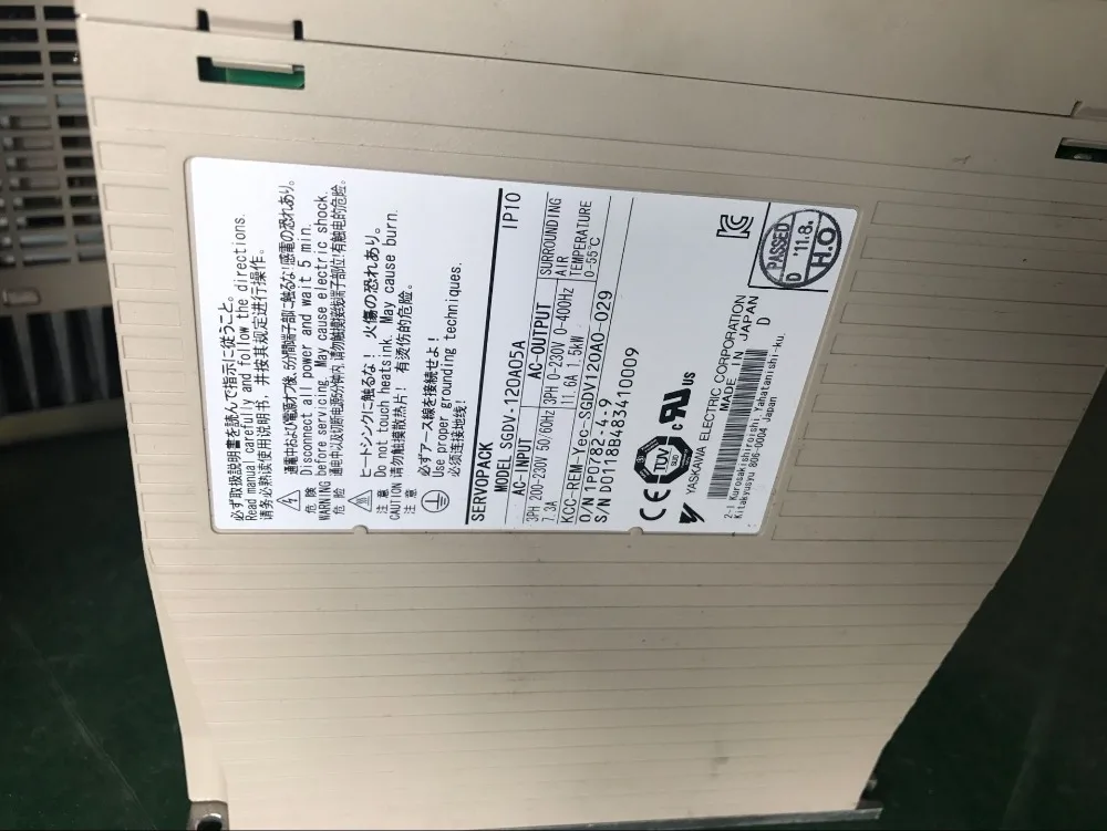 

SGDV-120A05A inverter Good appearance , 90% new ,90 days warranty , in stock free shipping