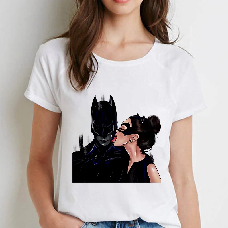 

Women t shirt Tops Batman and Catwoman Kiss t-shirt Fashion Cool New Summer tshirt female Harajuku Thin section Tees clothing