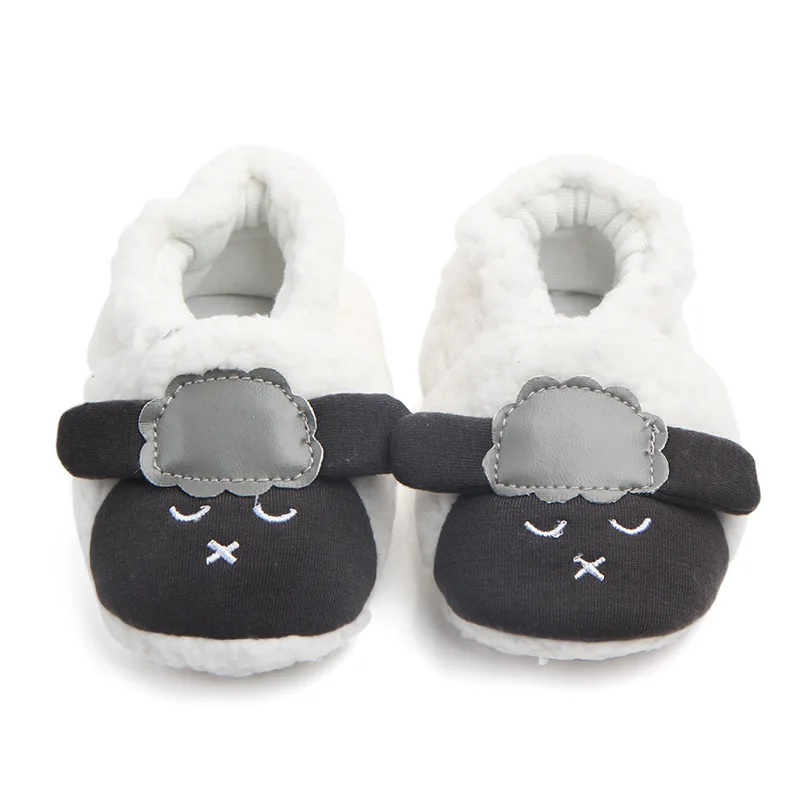 Зимняя детская весенняя обувь для новорожденных девочек и мальчиков; обувь для первых шагов с рисунком овечки; мягкая детская обувь для кроватки