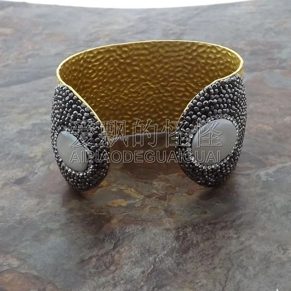 B121011 White Coin Pearl Black Macarsite Bangle Bracelet