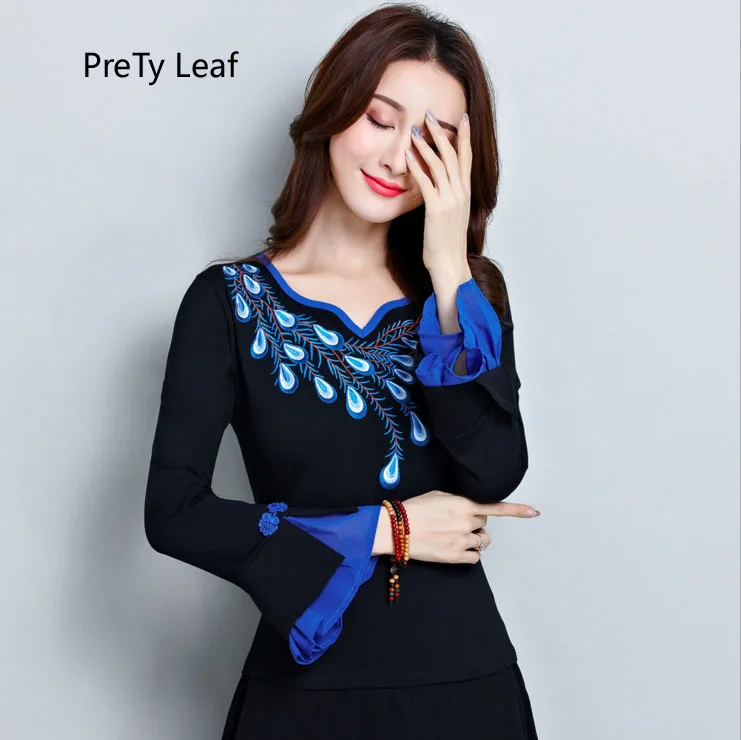 

2018 autumn new national style embroidery T-shirt