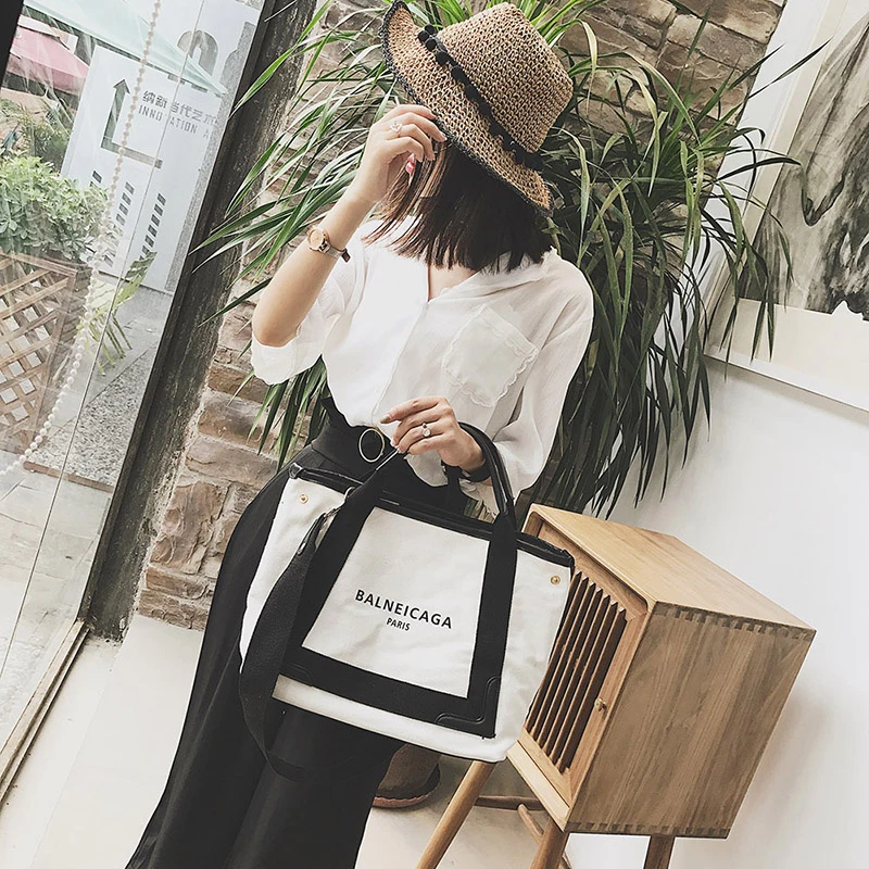 

2019new fashion women's bag canvas bag wild shoulder bag large capacity Messenger bag