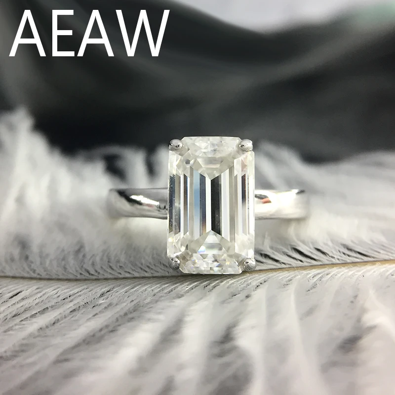 

3 Carat ct 7x10mm DF Grade Emerald Cut Engagement&Wedding Moissanite Baguette Lab Diamond Ring in 18K Plated Sterling Silver