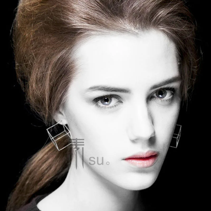 2018 new fashion brief style gold/silver/black hollow geometric stud earrings for women square earrings boucles d'oreilles - Image 2