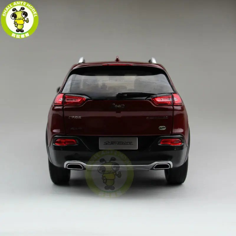 1/18 Jeep Cherokee литья под давлением металла автомобилей внедорожник Модель Коллекция подарков красного цвета