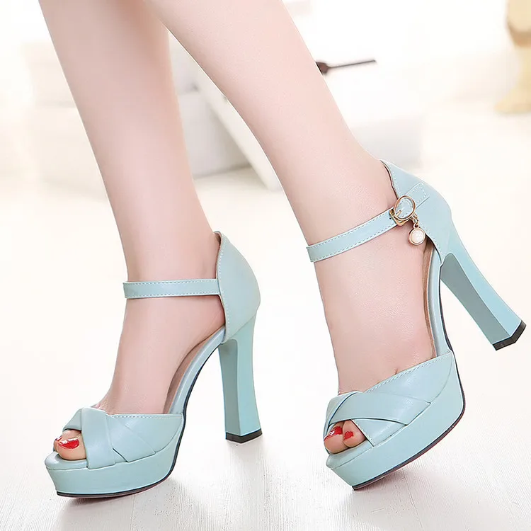 

2017 New Summer Show Thin Thick with Super High Heels Shoes Fish Mouth Waterproof Big Yards 43 Female Sandals Small Size 32-33