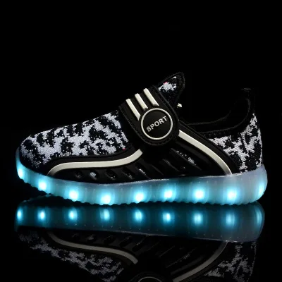 Fashion children's luminous shoes LED flashing lights shoes for boys and girls flying weaving cloth shoes sports shoes - Цвет: Черный