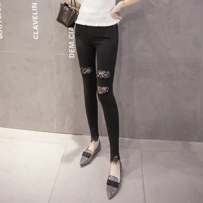 

2017 Women Fashion Knee Lace Jeans Hollow Out Skinny Denim Jeans Woman Pencil Pants Patchwork Trousers for Women Wholesale