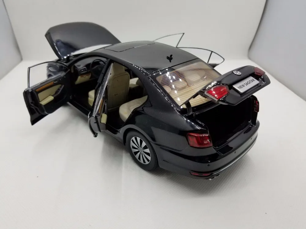 1:18 литая под давлением модель для Volkswagen VW Sagitar 2012 ЕВРО Jetta MK6 игрушечный автомобиль из черного сплава миниатюрная Коллекция подарков