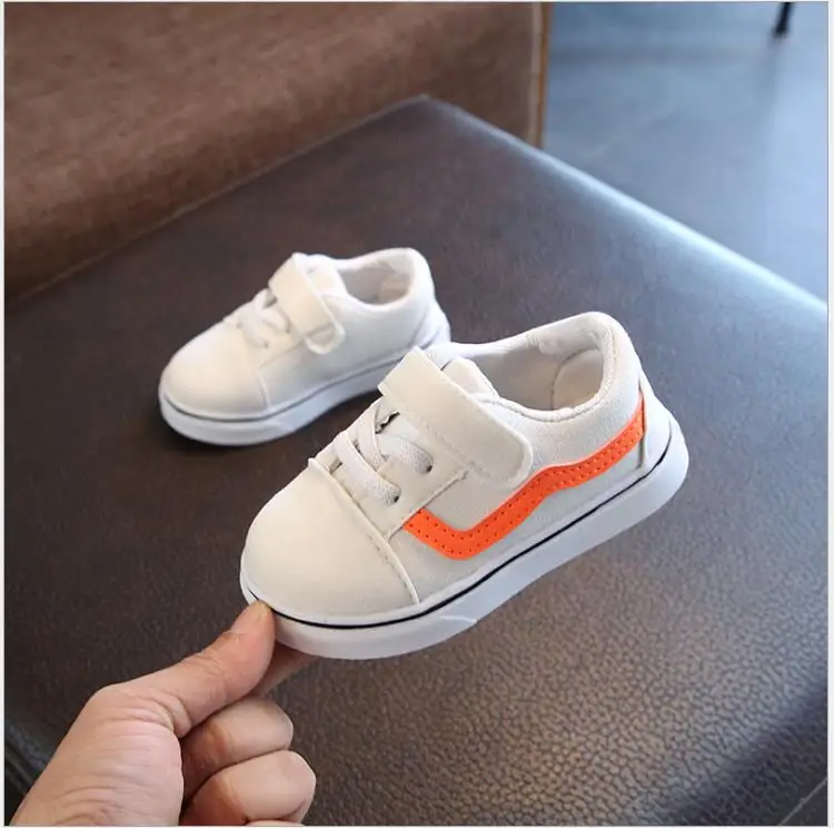 جديد الربيع قماش أحذية الأطفال تنفس الرياضية حذا فردي للسيدات الفتيان الفتيات قدم لينة الاطفال رياضية بابيس حذاء أسود حجم 21-30