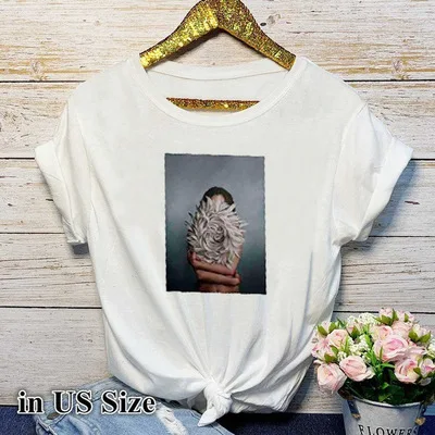 

2019 Fashionable Sexy Flower Feather Printed Short Sleeve T-shirt in Summer